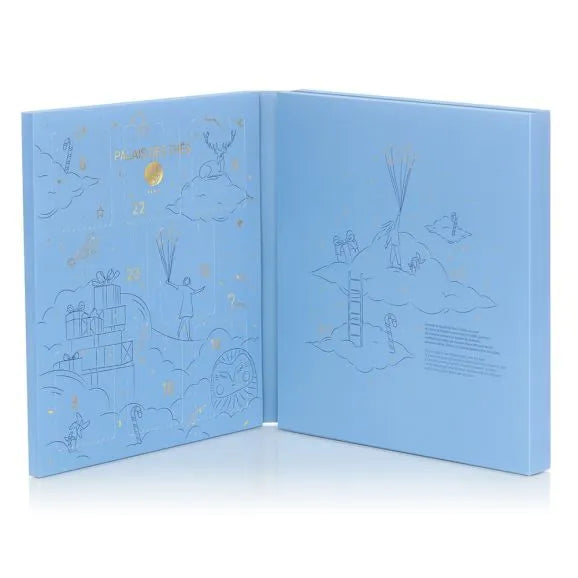 Packshot van de geopende, luxe kruidentheekalender van Palais des Thés met theezakjes in katoen